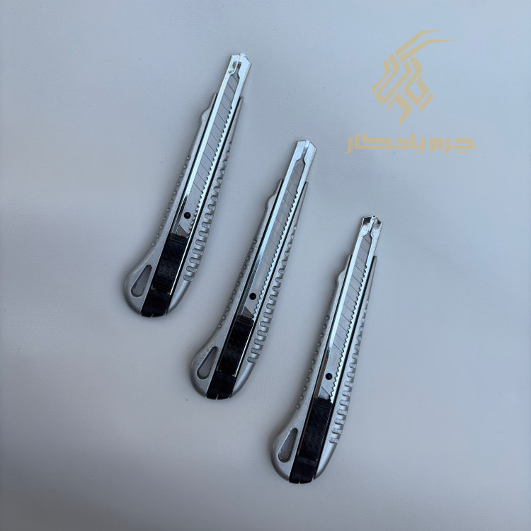 کاتر بدنه سربی ـ فروشگاه چرم یادگار