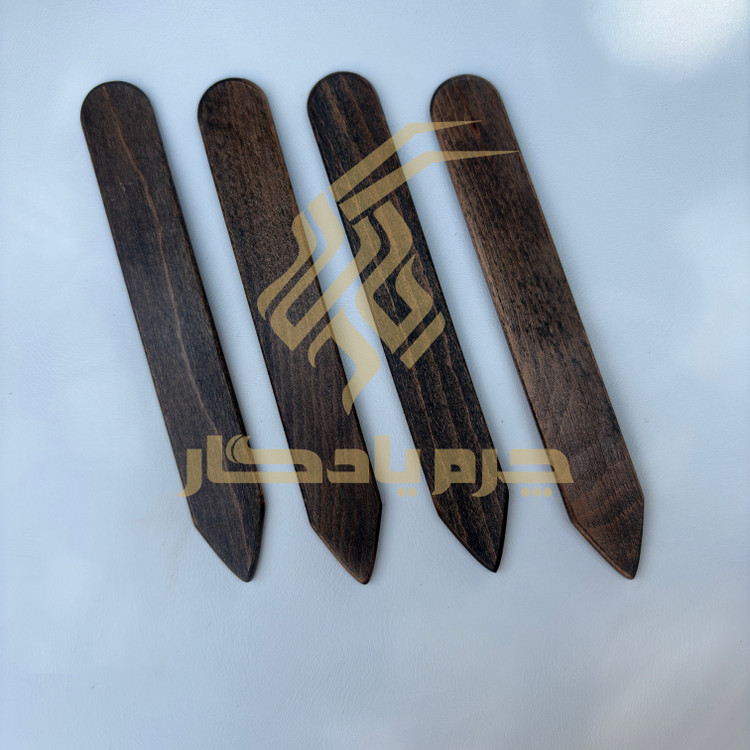 اسلیکر چوبی ـ فروشگاه چرم یادگار